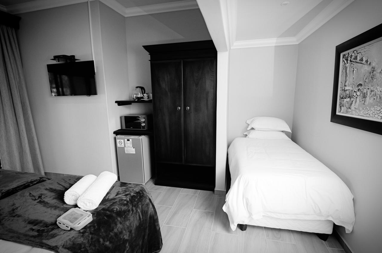 Vryburg Abella Bed And Breakfast מראה חיצוני תמונה